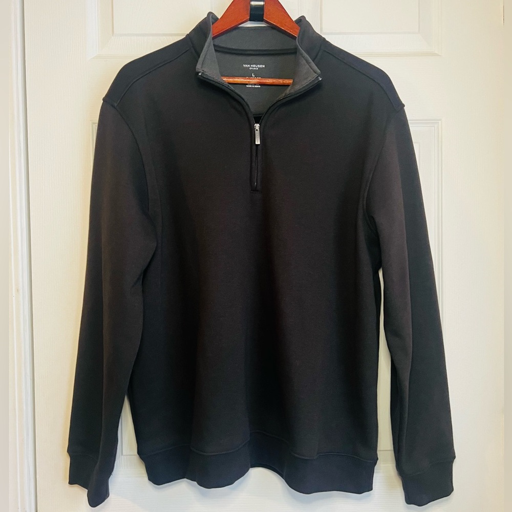 NWOT Men’s Quarter Zip Sweatshirt